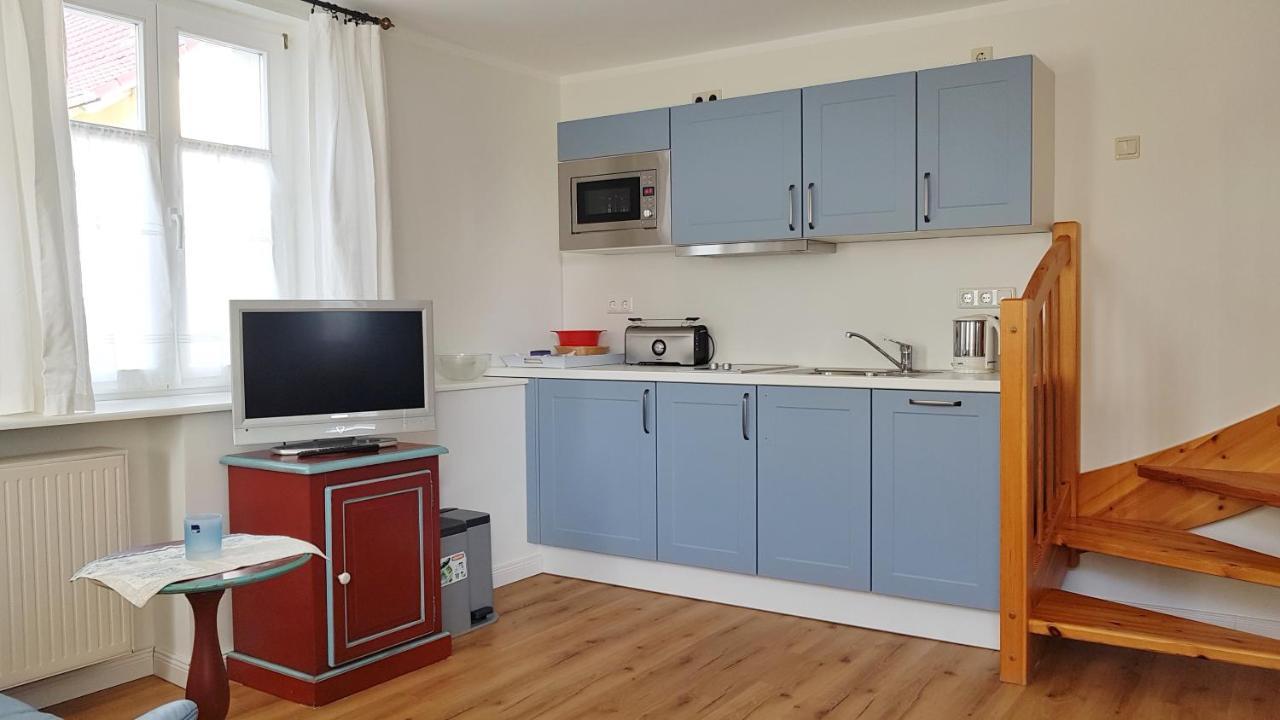 Unter Den Linden Apartment Thiessow